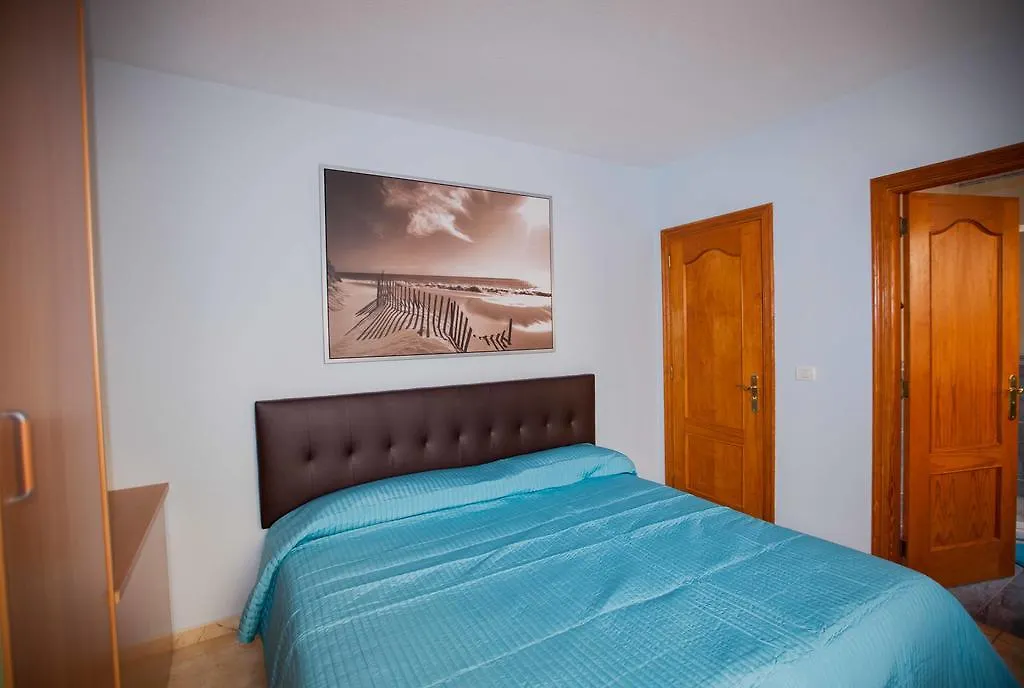 Villas Calle Nivaria 卡亚俄萨尔瓦赫